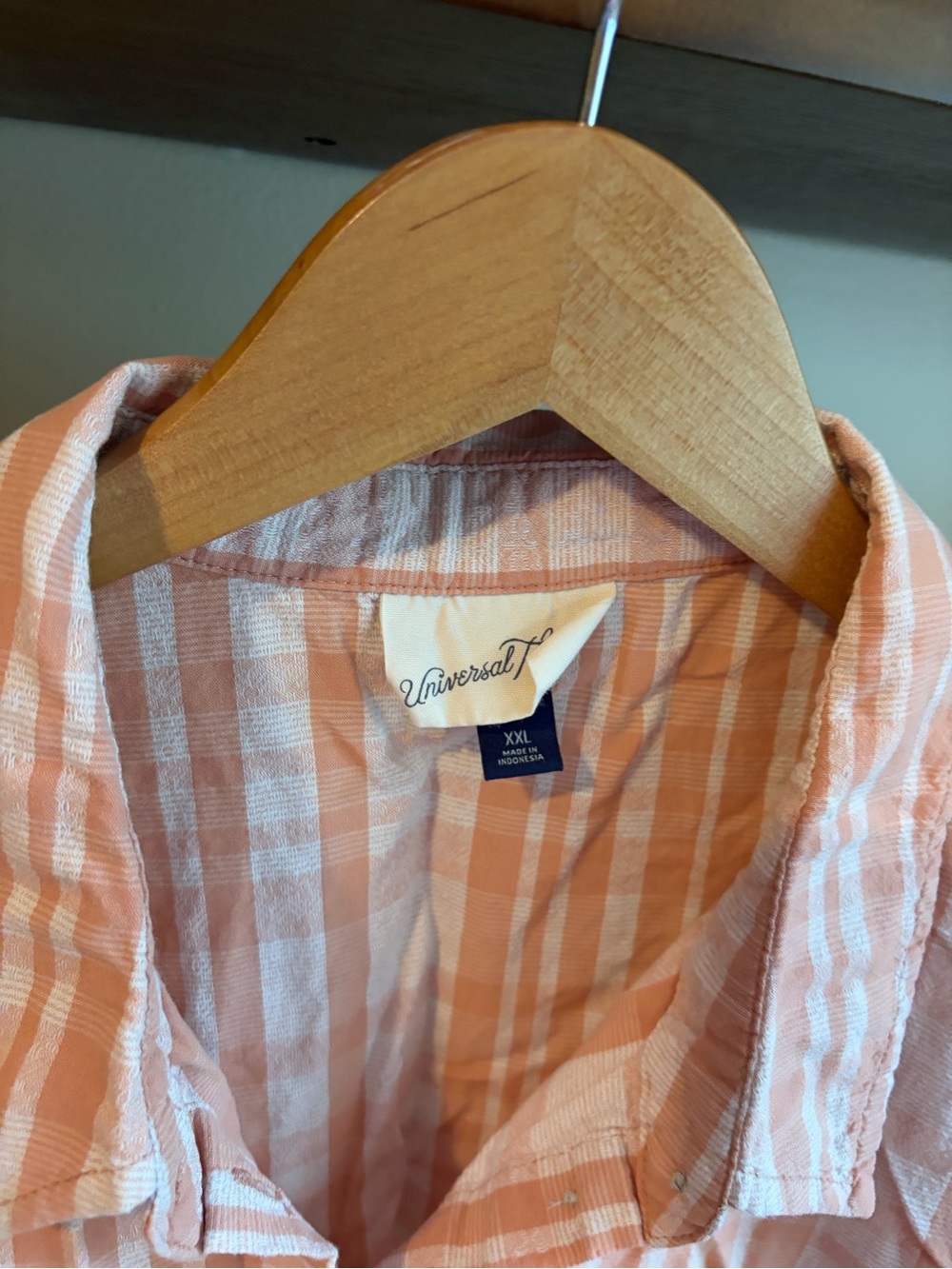 Universal Thread Coral Rose Patterned Button Down - Picture 3 of 5